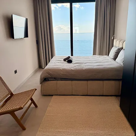 Villa Elysian Shores Beachfront