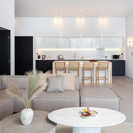 Elysian Shores Beachfront * Glyfa