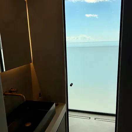 Elysian Shores Beachfront Вилла