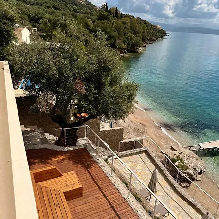 Elysian Shores Beachfront Вилла