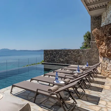 Villa Elysian Shores Beachfront