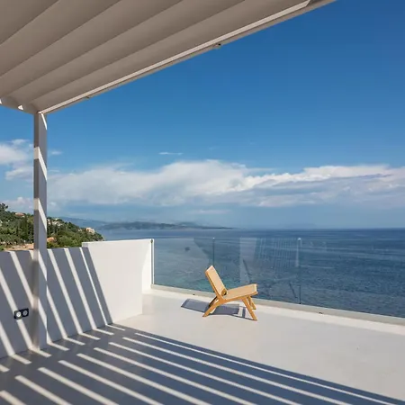 Elysian Shores Beachfront * Глифа