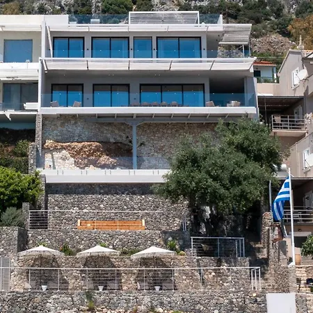 Villa Elysian Shores Beachfront