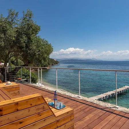 Villa Elysian Shores Beachfront *