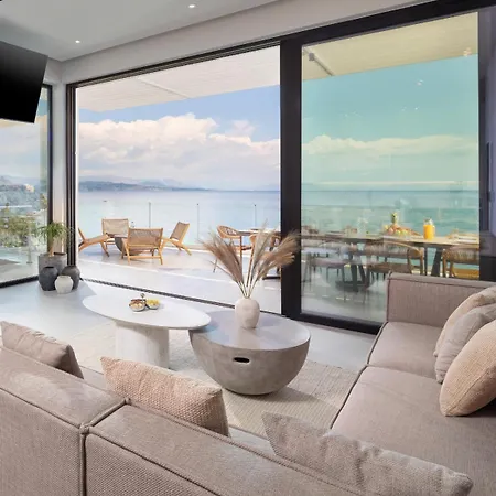 Villa Elysian Shores Beachfront *