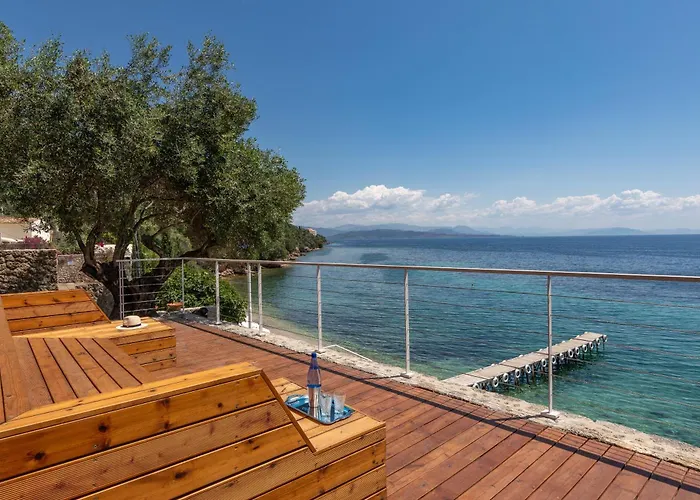 Villa Elysian Shores Beachfront *