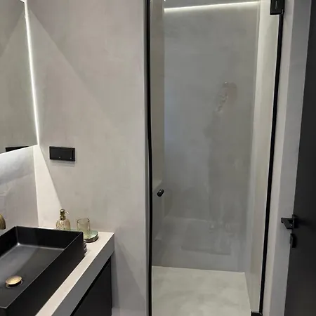 Villa Elysian Shores Beachfront Glyfa