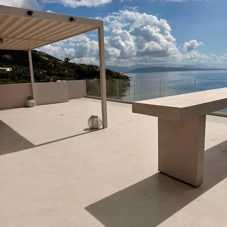 Elysian Shores Beachfront Vila *