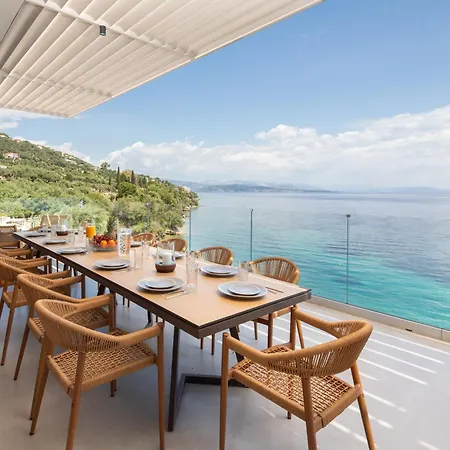 Villa Elysian Shores Beachfront Glyfa