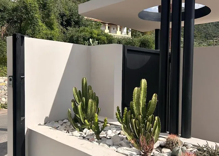 Villa Elysian Shores Beachfront