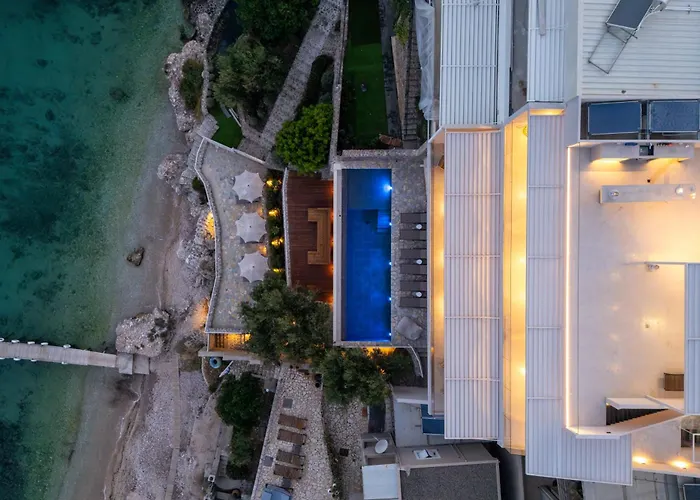Elysian Shores Beachfront Villa *