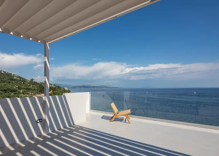 Elysian Shores Beachfront * Glyfa