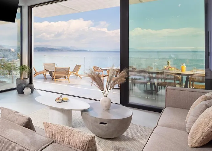 Villa Elysian Shores Beachfront *